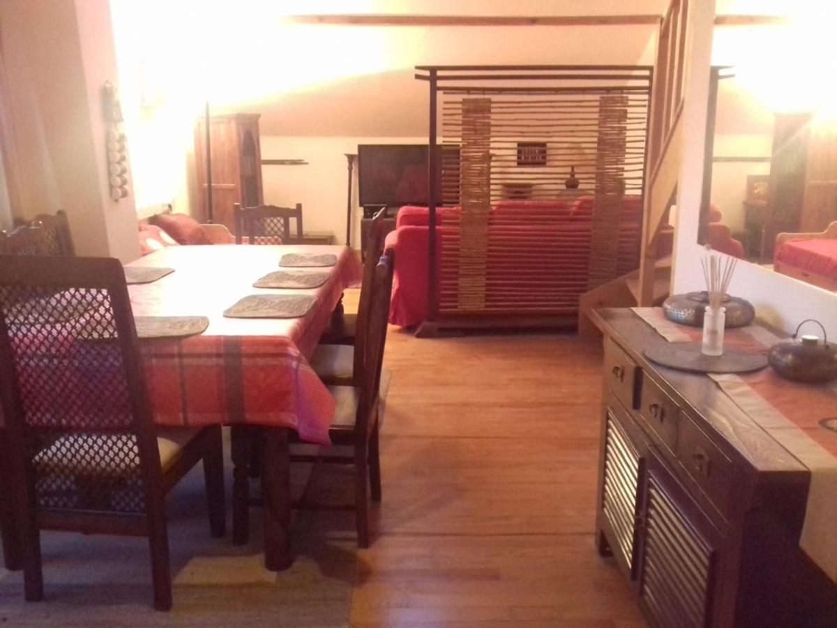 Appartement En Loft 50M2 Dans Maison Avec Chambre En Mezzanine Et Canapes Lits Dans Salon Saint-Pierre-de-Chartreuse Kültér fotó