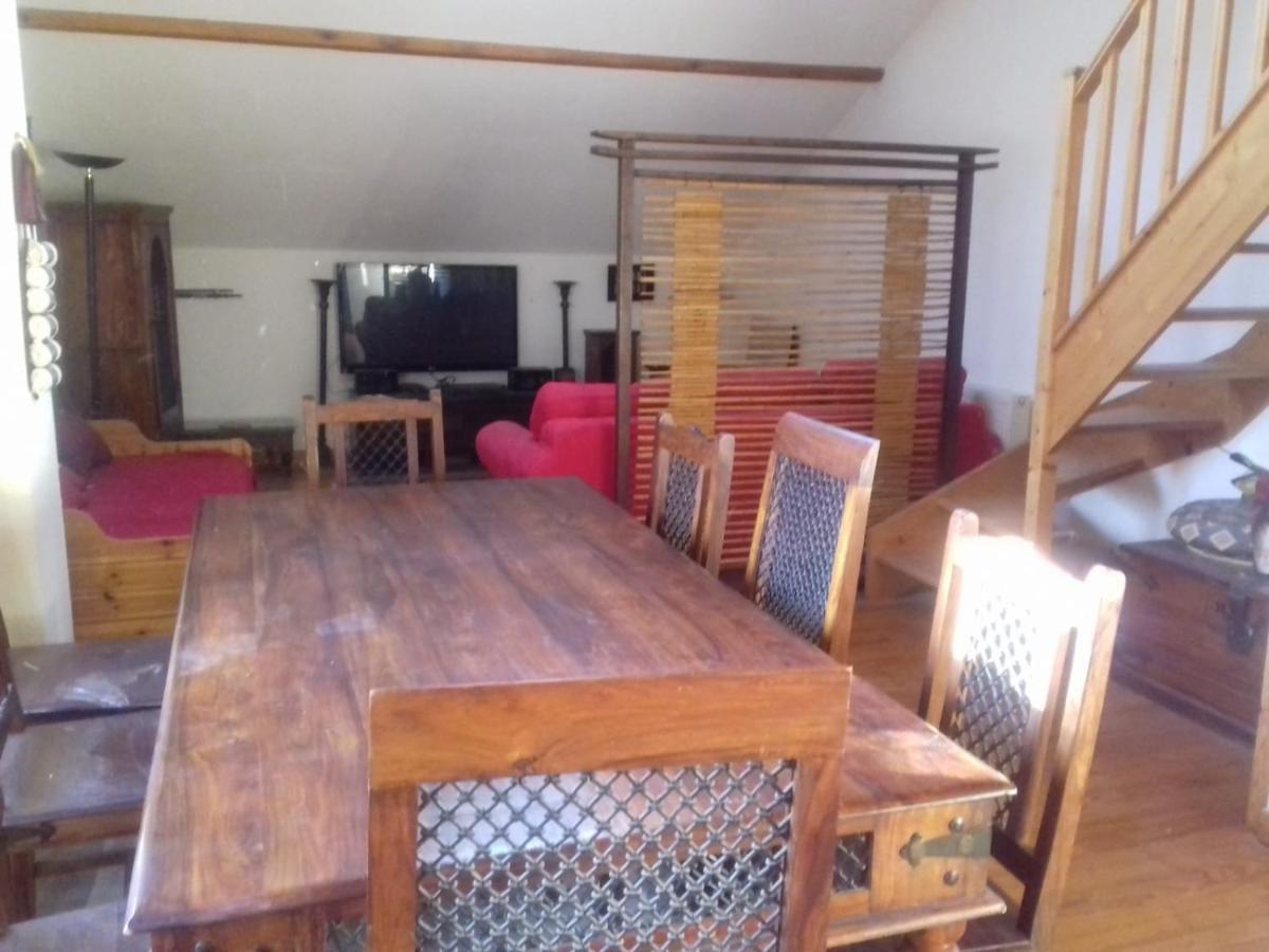 Appartement En Loft 50M2 Dans Maison Avec Chambre En Mezzanine Et Canapes Lits Dans Salon Saint-Pierre-de-Chartreuse Kültér fotó
